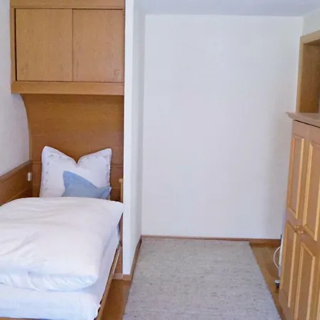Ferienhaus Arzl Apartmán *